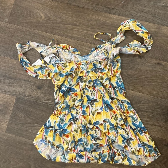 Forever21 Off-the-shoulder Patterned Romper - Picture 3 of 3